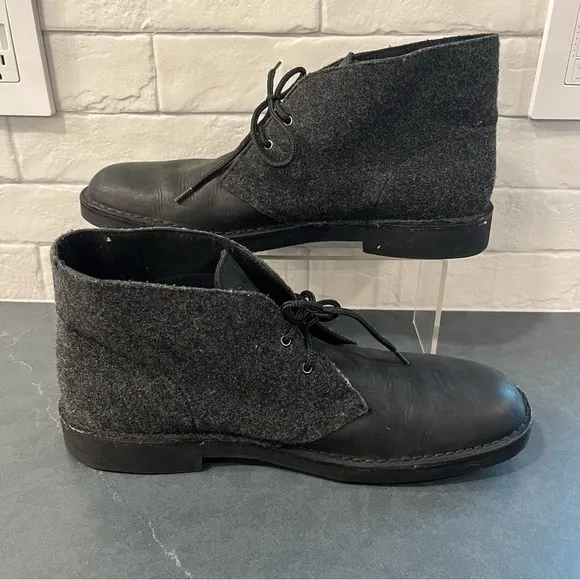 Clarks sz 10.5 black leather wool chukka boots