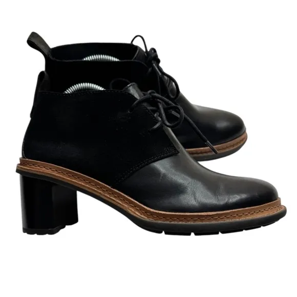 Clarks Trace Glow Leather Lace Up Heeled Ankle Boots Black Size 7