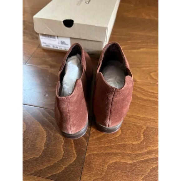 Clarks Women's 6.5 M Trish Chelsea Suede Mahogany Fall Ankle Boots NEW