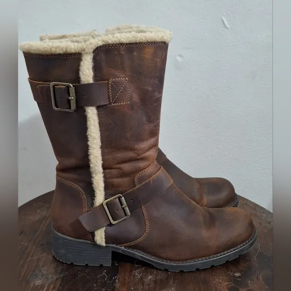 Clarks Womens Orinoco Art Boot Size 10  M Brown Waxed M