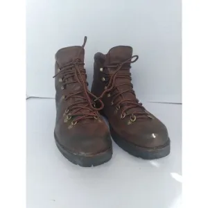 Classic Brown Leather Hiking Boots with Brass - Rugged Mountain‎ Trekking Boots