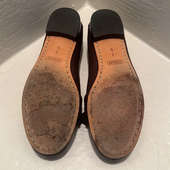 COACH ELKIE Chocolate Brown Leather Loafers Gold Logo Accent Sz 7B  Style #A2330