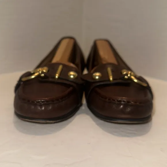 COACH ELKIE Chocolate Brown Leather Loafers Gold Logo Accent Sz 7B  Style #A2330