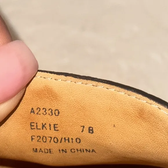 COACH ELKIE Chocolate Brown Leather Loafers Gold Logo Accent Sz 7B  Style #A2330
