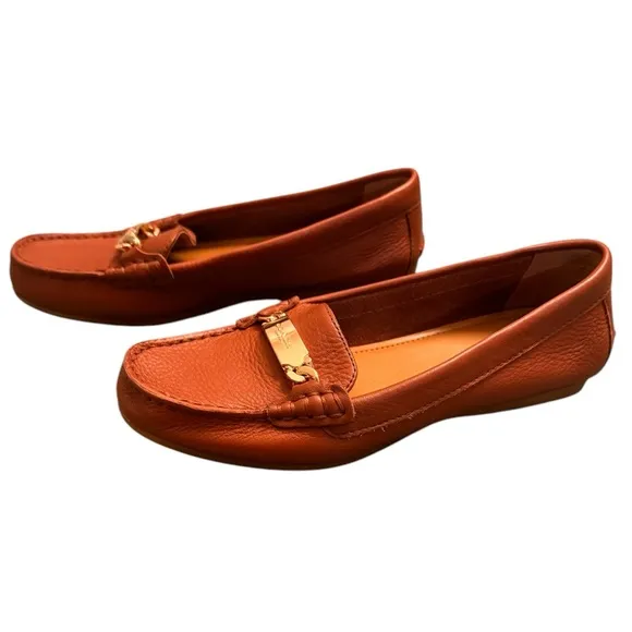 Coach Pebble Grain Leather Olive Driving Loafer in Saddle Brown NWOT in Size 5