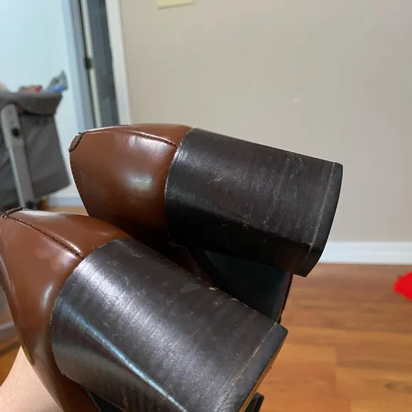 COACH vintage brown patent leather made in Italy heeled loafers retro academia