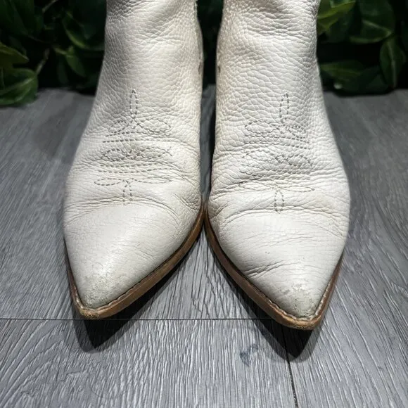 Coach Western Cowgirl Bone Ivery White Ankle Slip On Leather Booties Boots Sz 6
