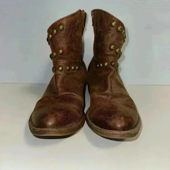 Coconuts by Matisse Boots Brown Size 6.5M for Women