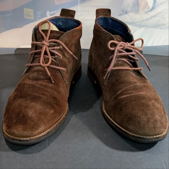 Cole Haan 10M Ogden Chukka dark brown suede leather Oxford low boots