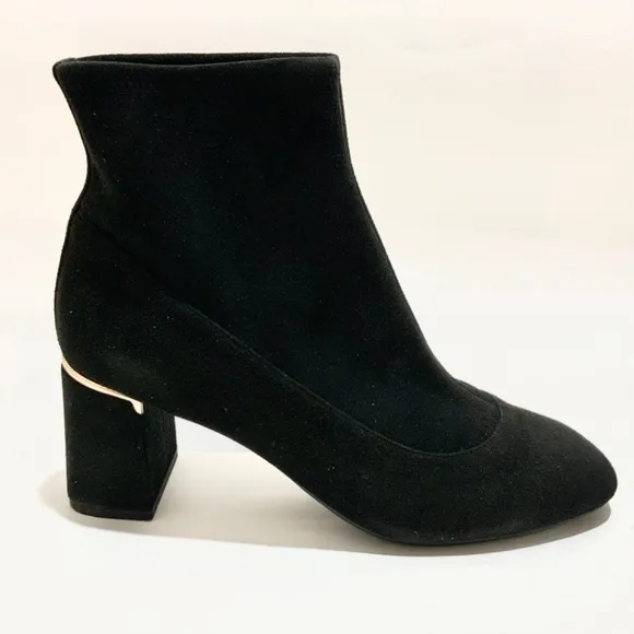 Cole Haan Laree Black Suede Ankle Booties Almond Toe Block Heel Leather Boot 9.5