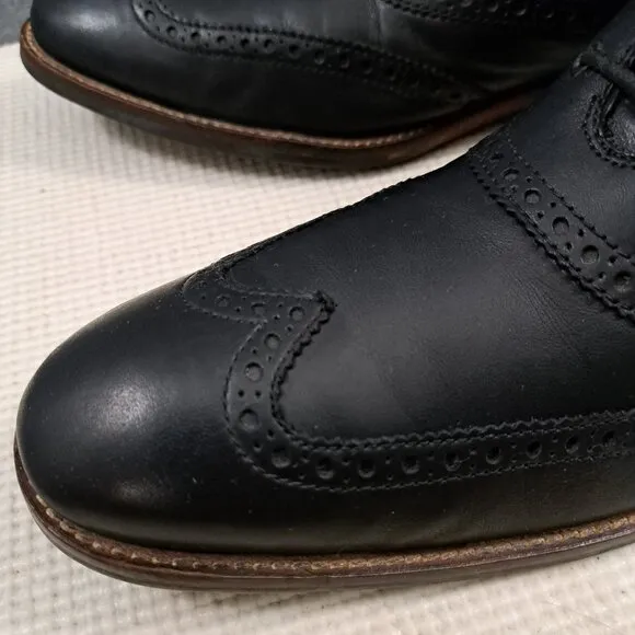 Cole Haan Liam Chukka II Semi Wing Tip C11052 Men's Black Leather Boots Sz 10.5