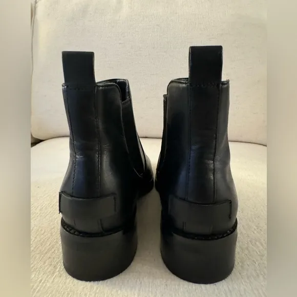COLE HAAN Womens Black Waterproof Leather Chelsea Boots, Size 5