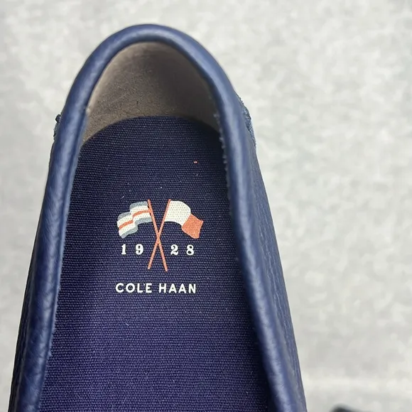 Cole Haan Womens Size 10.5 Navy Blue White Slip On Leather Loafers NWOT Casual