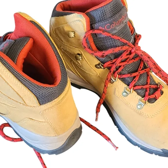 Columbia Men's Tan Hiking Boots with Red Accents