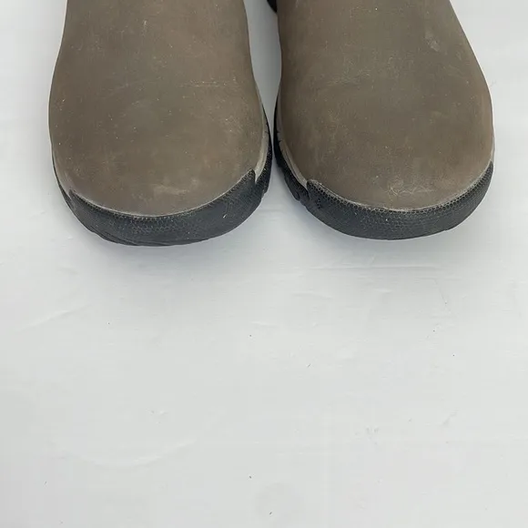 Columbia Men’s Yoncalla Mid Slip-on Waterproof Boots Taupe Grey 10