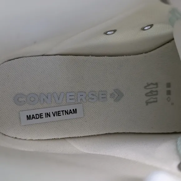 Converse CTAS High Top Light Dew Larimar Fashion Lightweight sneakers Women's 8