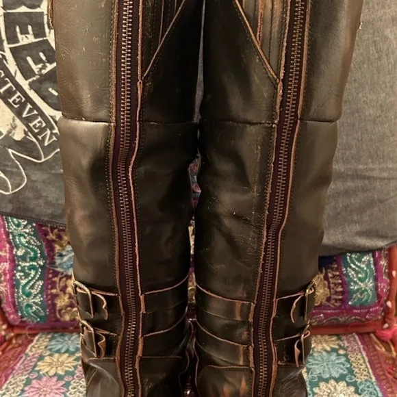 COPY - Free bird distressed saddle boots🌸🌸
