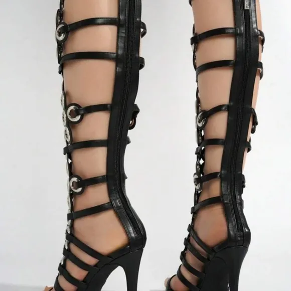 COPY - Lalalyn Black Gunmetal Heels Cape Robbin 6.5W