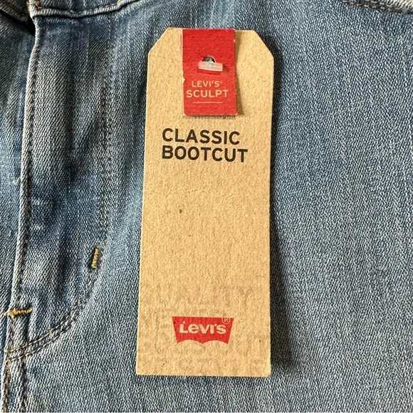 COPY - Levi's Embroidered High Rise Light Wash Boot Cut Jeans 18 Tall NWT