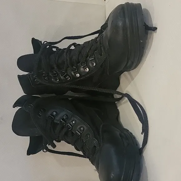 CORCORAN BLACK LEATHER TACTICAL‎ BOOTS (sz 8)