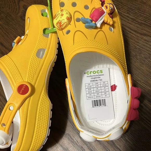 Crocs Classic McDonald's Birdie 208696-730 Unisex US M7/W9‎ Clogs Yellow Sandals