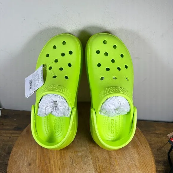 Crocs Classic Mega Cruch Clog Sandals Shoes Womens SIze 9 Green Lemonade