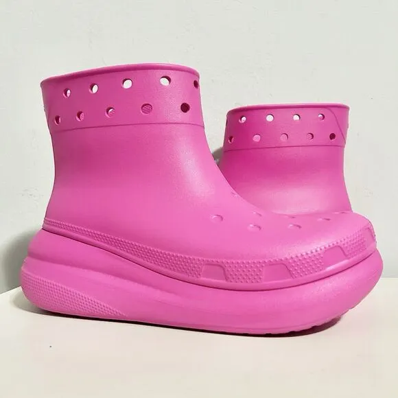 Crocs Classic Men’s Size 10 Women’s 12 Pink Crush Lifestyle Comfort Rain Boots