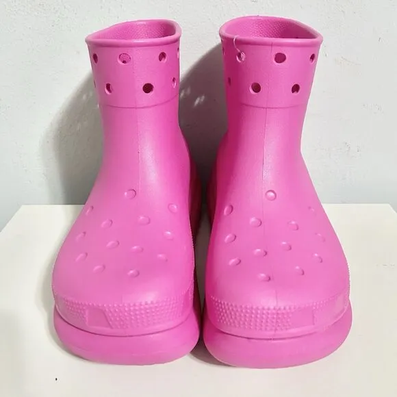 Crocs Classic Men’s Size 10 Women’s 12 Pink Crush Lifestyle Comfort Rain Boots