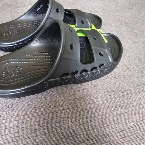 Crocs Men's Black Classic Crocs Sandals Size 7