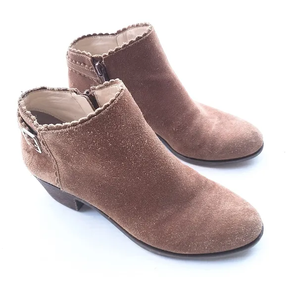 CROWN &amp; IVY Kaylen chestnut suede zip ankle booties