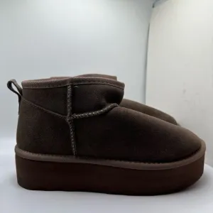 CUSHIONAIRE Women's Genuine Suede pull platform boot  Memory Foam 10 WIDE CHESTN