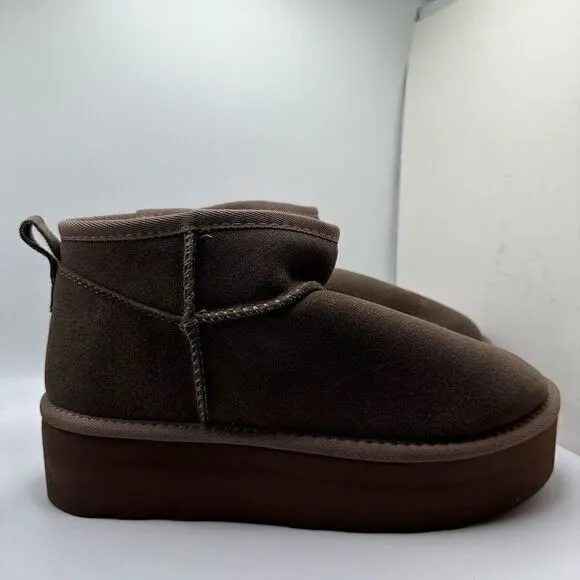 CUSHIONAIRE Women's Genuine Suede pull platform boot  Memory Foam 10 WIDE CHESTN