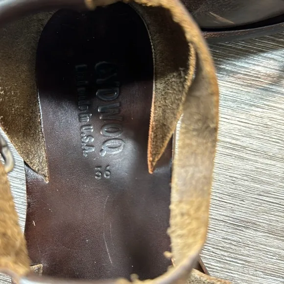 CYDWOQ brown leather sandals made in USA woman’s size 36 (d95)