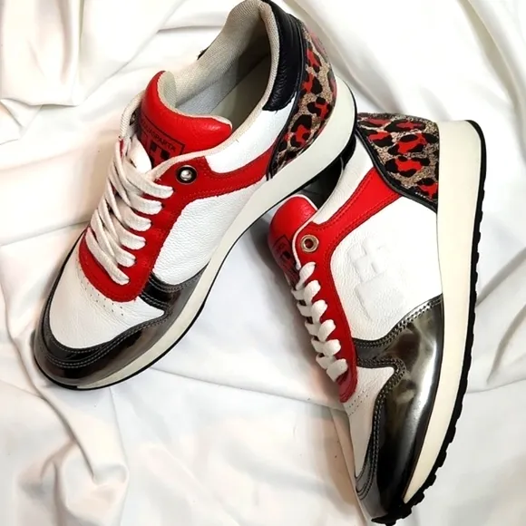D'ACQUASPARTA Italian Leather Metallic Leopard Print sneakers (w size 38)