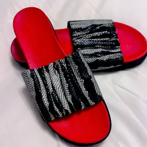 Daniella Lahavi rubber sandals size 39