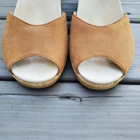 Dansko Charlotte Camel Tan Nubuck Suede Leather Boho Buckle Wedge Sandals 42