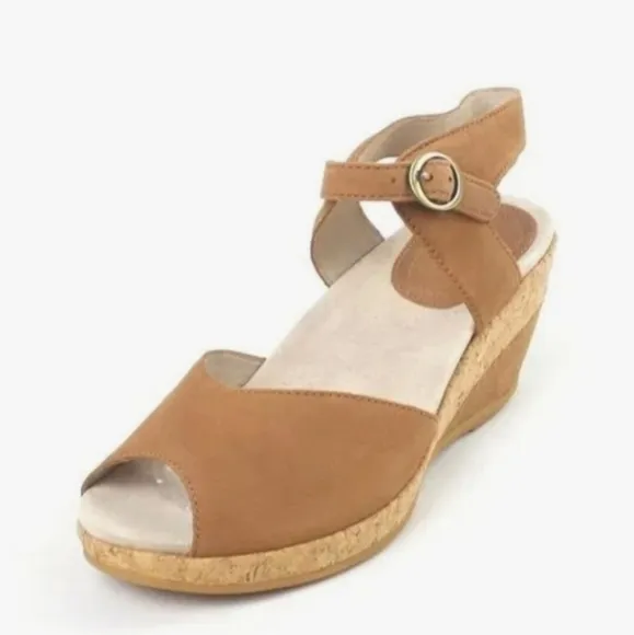 Dansko Charlotte Camel Tan Nubuck Suede Leather Boho Buckle Wedge Sandals 42