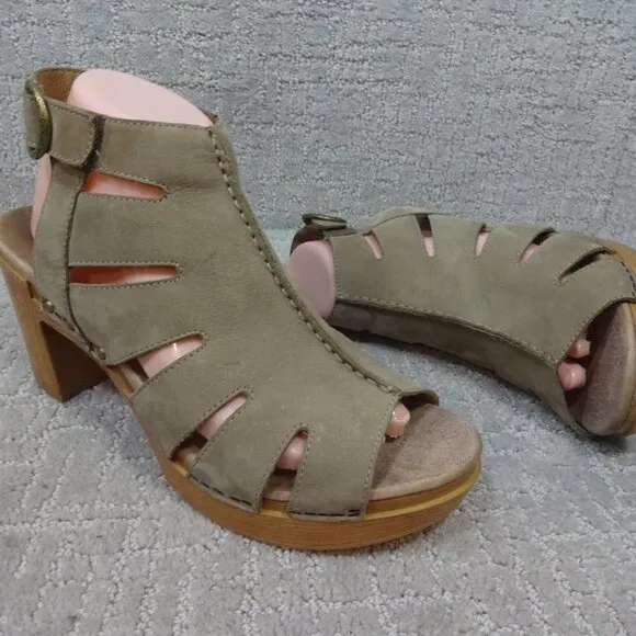 Dansko Demetra Women's Size 41/10 Taupe Leather Block High Heel Platform Sandals