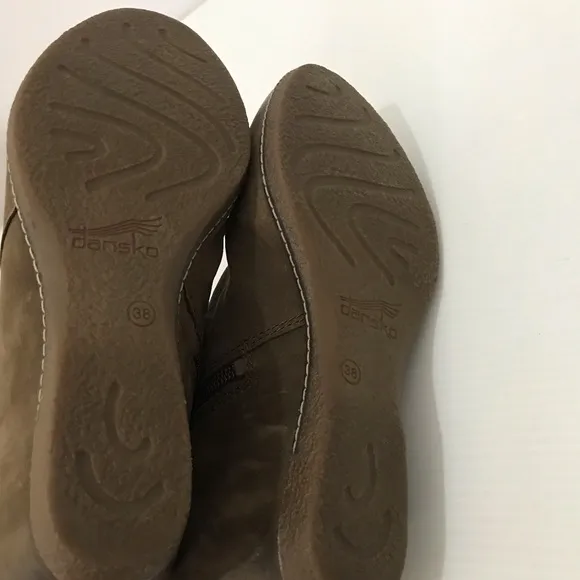 Dansko Womens Lia Nubuck Ankle Boots Brown Leather Buckle Zip Size 38