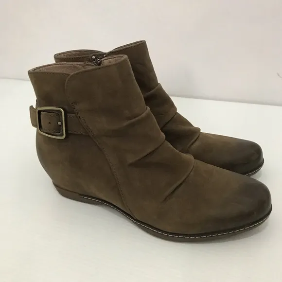 Dansko Womens Lia Nubuck Ankle Boots Brown Leather Buckle Zip Size 38