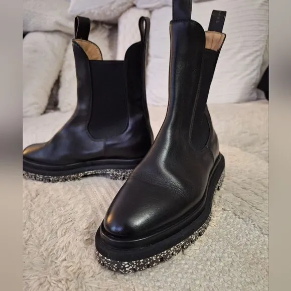 Dear Frances Sz 35 black leather Tony boots Italian