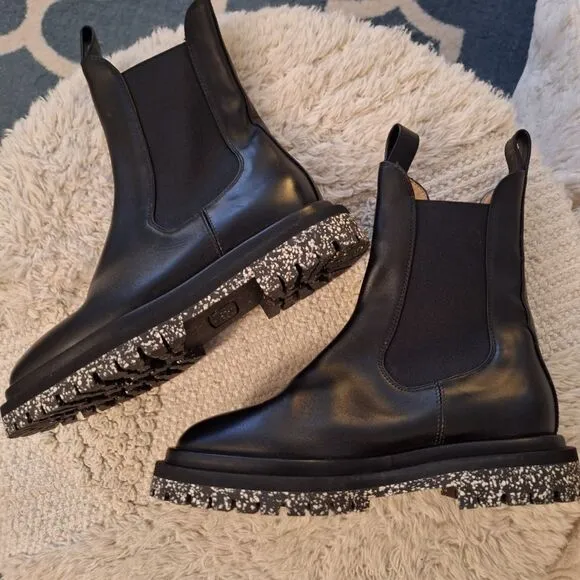 Dear Frances Sz 35 black leather Tony boots Italian