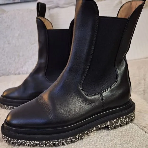 Dear Frances Sz 35 black leather Tony boots Italian