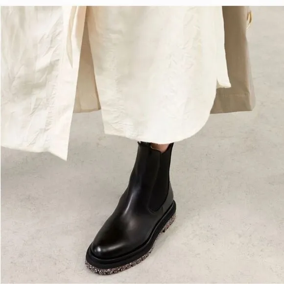 Dear Frances Sz 35 black leather Tony boots Italian