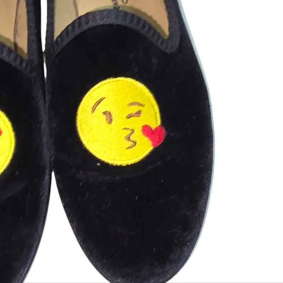 Del Toro Emoji Kiss velvet smoking slippers SIZE 8.5