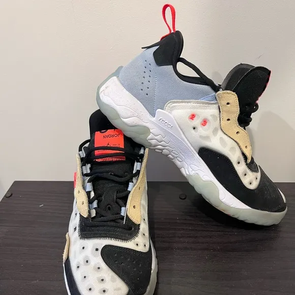 Delta 2 Retro Jordans Thermo White