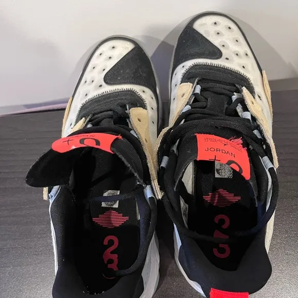 Delta 2 Retro Jordans Thermo White
