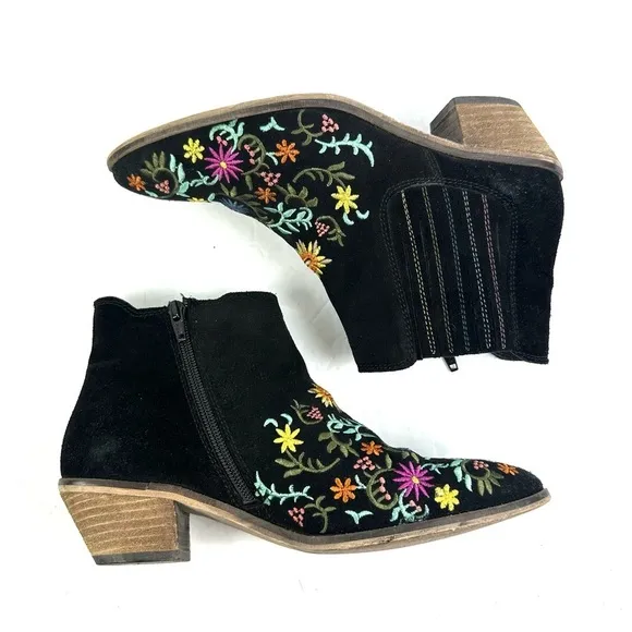 Diba Ankle Boots 7.5 Black Suede Embroidered Floral  Zip Up Bootie Womens