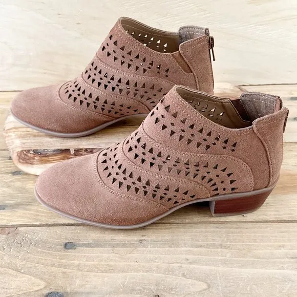 Diba Leather Boots Booties‎ Cut Out Brown 7 Chestnut Suede