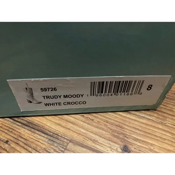 Diba True Leather Mid Calf Western Boots croc embossed Size 8 US New In Box